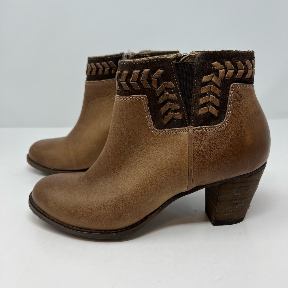 OluKai Kamahoi Women's Leather Booties Size 6.5 Fall Essentials Brown School